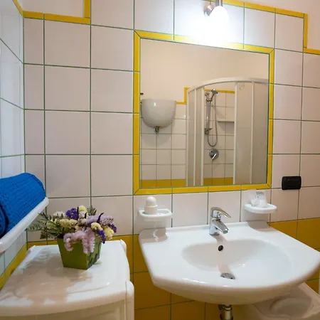 Casa Fiore Apartment Torre Marino